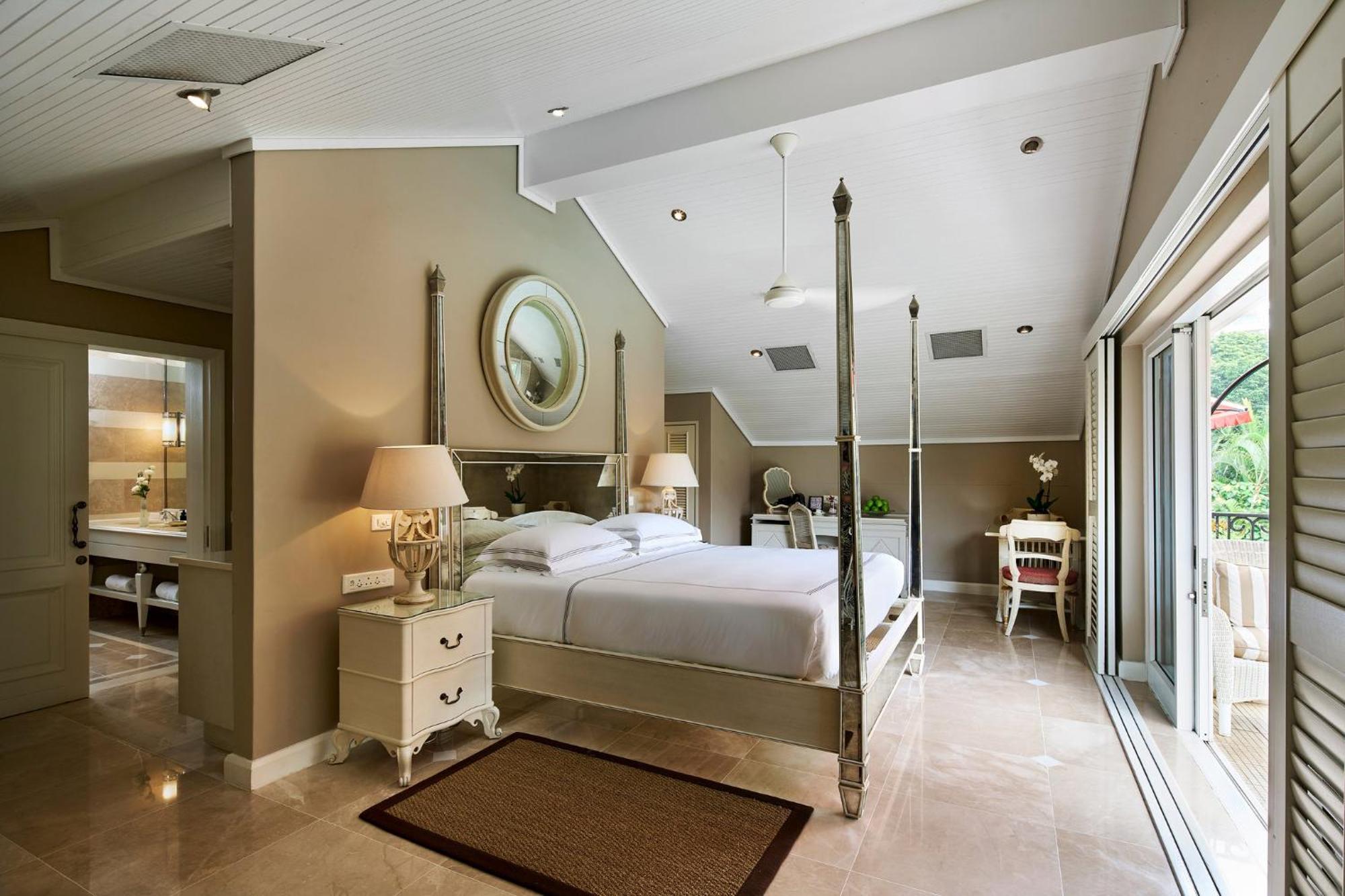 ดิออยสเตอร์บ๊อกซ์ Hotel อัมลังงา ภายนอก รูปภาพ