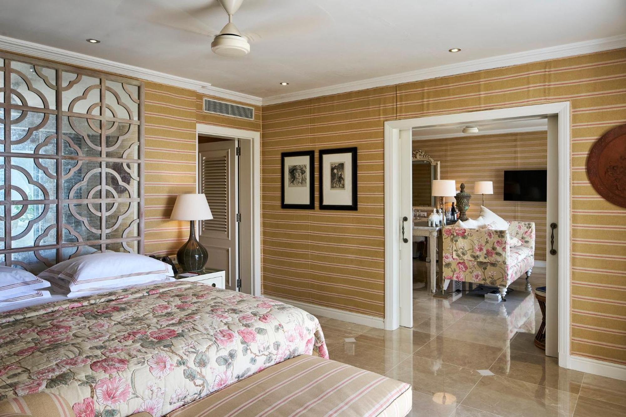ดิออยสเตอร์บ๊อกซ์ Hotel อัมลังงา ภายนอก รูปภาพ